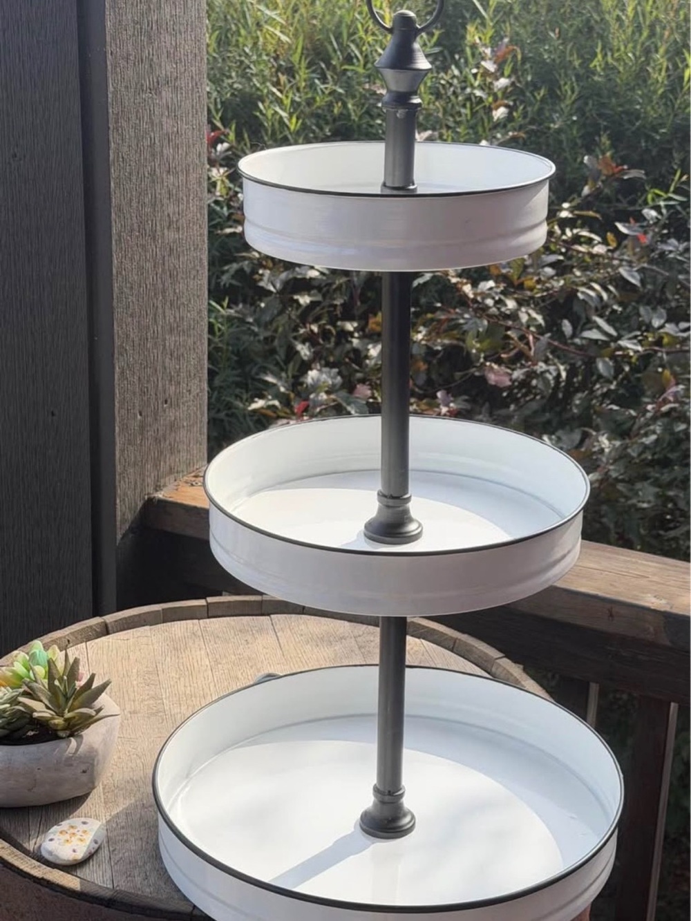 BEAUTIFUL Farmhouse 3-Tier White/Black Trim Enamel Serving Tray/Decor Stand
